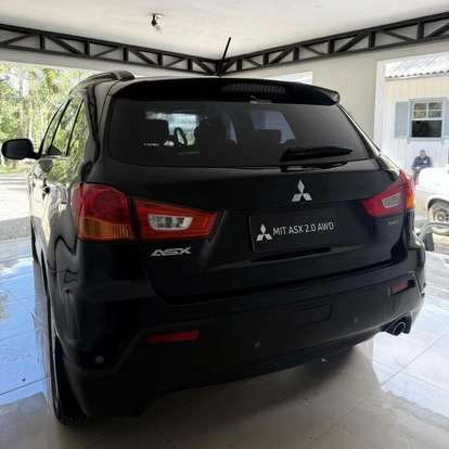 MITSUBISHI-ASX-2011
