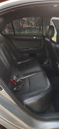 MITSUBISHI-LANCER-2.0 16V GASOLINA 4P AUTOMÁTICO MITSUBISHI-LANCER-2011