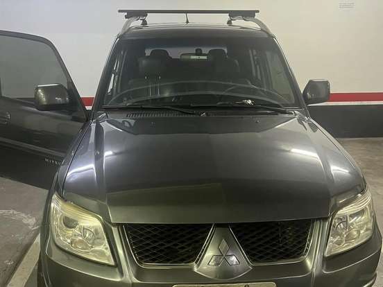 MITSUBISHI-PAJERO TR4-2.0 4X2 16V 140CV FLEX 4P AUTOMÁTICO MITSUBISHI-PAJERO TR4-2013