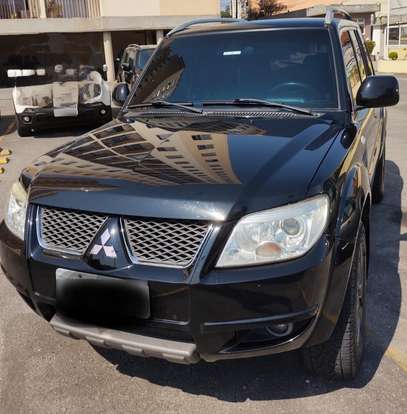 MITSUBISHI-PAJERO TR4-2.0 4X2 16V 140CV FLEX 4P AUTOMÁTICO MITSUBISHI-PAJERO TR4-2012