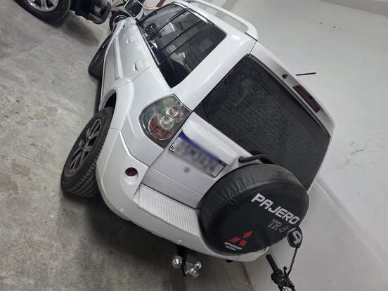 MITSUBISHI-PAJERO TR4-2013