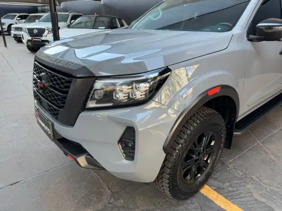 NISSAN-FRONTIER-2022