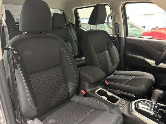 NISSAN-FRONTIER-2025