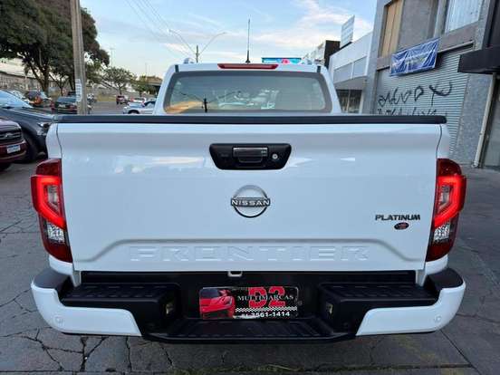NISSAN-FRONTIER-2024