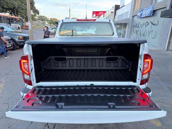 NISSAN-FRONTIER-2024
