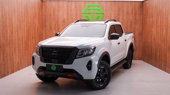 NISSAN FRONTIER 2.3 16V TURBO DIESEL PRO4X CD 4X4 AUTOMÁTICO