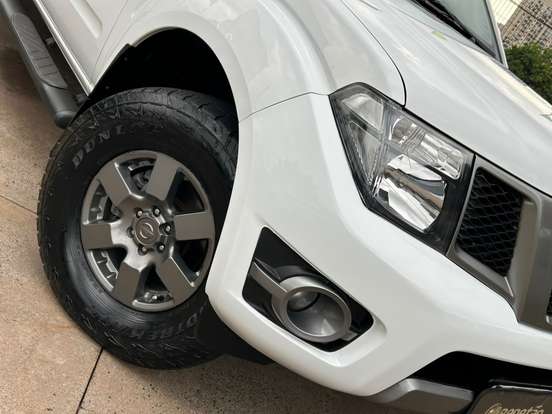 NISSAN-FRONTIER-2.5 SV ATTACK 4X4 CD TURBO ELETRONIC DIESEL 4P AUTOMÁTICO NISSAN-FRONTIER-2016
