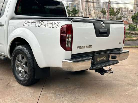 NISSAN-FRONTIER-2.5 SV ATTACK 4X4 CD TURBO ELETRONIC DIESEL 4P AUTOMÁTICO NISSAN-FRONTIER-2016