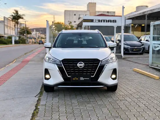 NISSAN-KICKS-2022