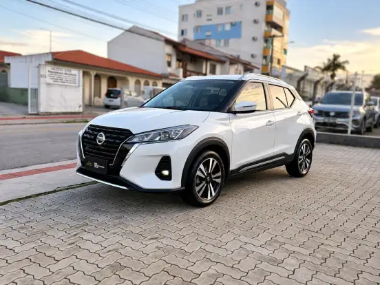 NISSAN-KICKS-2022