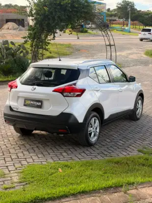 NISSAN-KICKS-2019