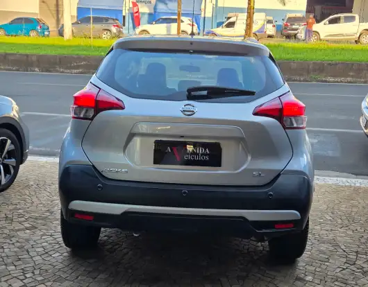 NISSAN-KICKS-2017