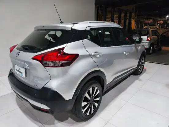 NISSAN-KICKS-2020