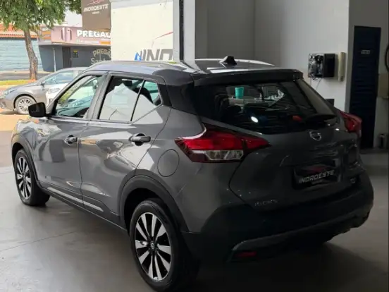 NISSAN-KICKS-1.6 16V FLEXSTART SV 4P XTRONIC NISSAN-KICKS-2017