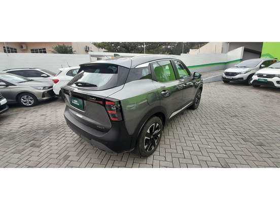 NISSAN-KICKS-2025