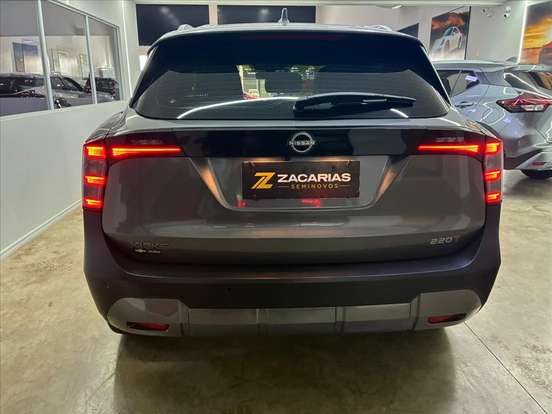 NISSAN-KICKS-2025