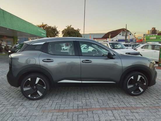NISSAN-KICKS-2025