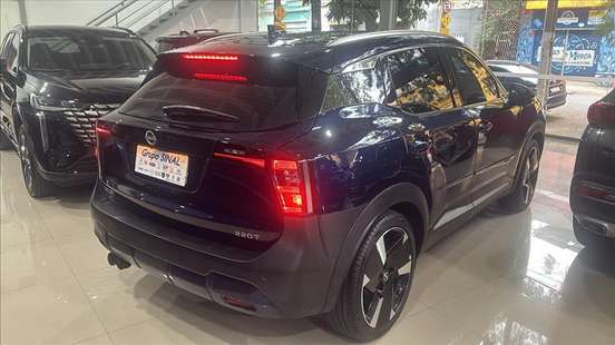 NISSAN-KICKS-2025