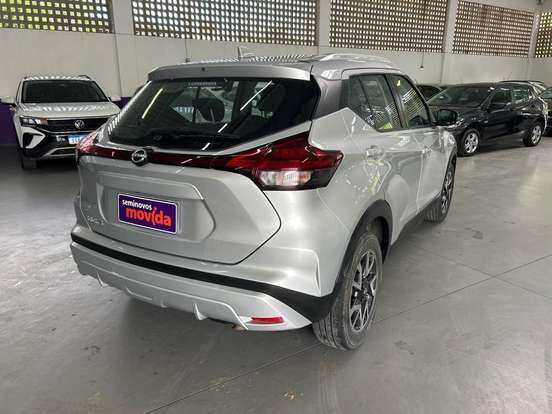 NISSAN-KICKS-2023