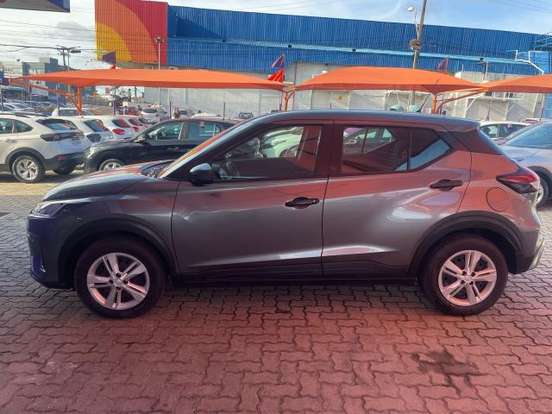 NISSAN-KICKS-2023