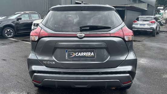 NISSAN-KICKS-2023
