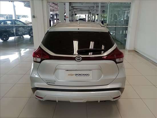 NISSAN-KICKS-2022