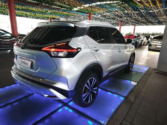 NISSAN-KICKS-2023