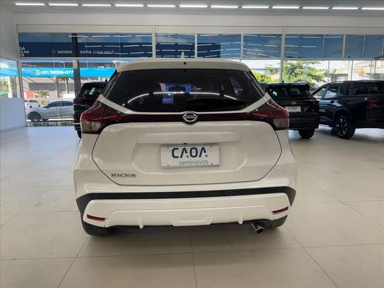 NISSAN-KICKS-2022