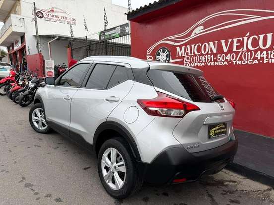 NISSAN-KICKS-2017