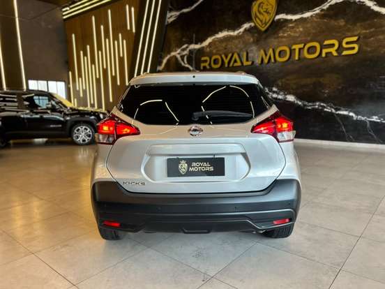 NISSAN-KICKS-2019