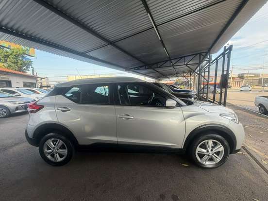 NISSAN-KICKS-2019