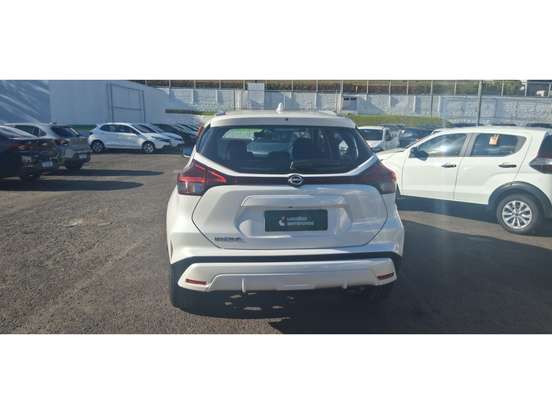 NISSAN-KICKS-2023