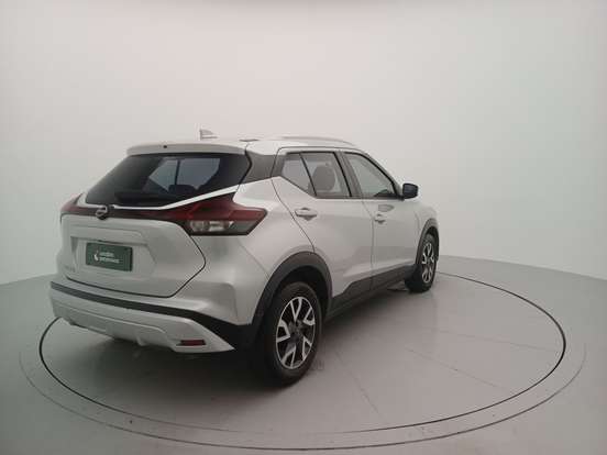 NISSAN-KICKS-2024