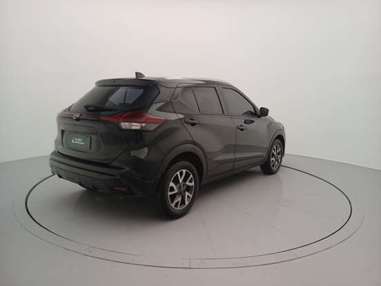 NISSAN-KICKS-2024