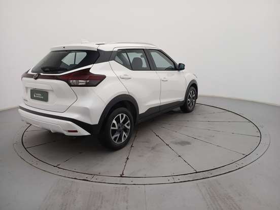 NISSAN-KICKS-2024