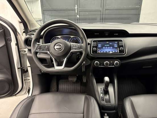 NISSAN-KICKS-2023