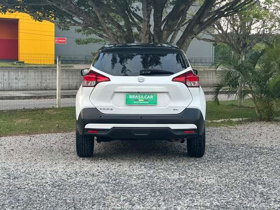 NISSAN-KICKS-2018