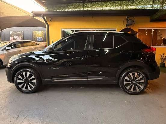 NISSAN-KICKS-2020