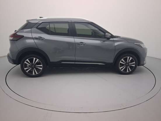 NISSAN-KICKS PLAY-2025