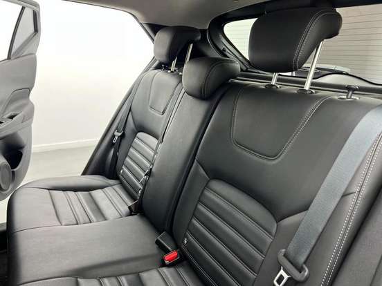 NISSAN-KICKS PLAY-2025