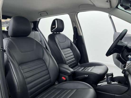 NISSAN-KICKS PLAY-2025