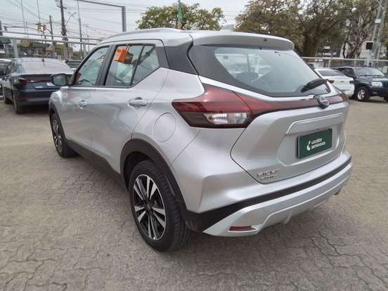 NISSAN-KICKS PLAY-2025