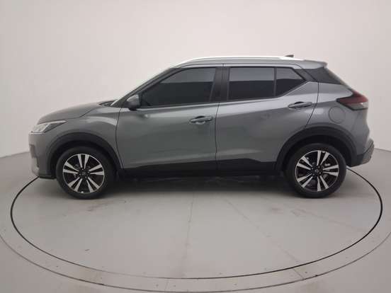 NISSAN-KICKS PLAY-2025