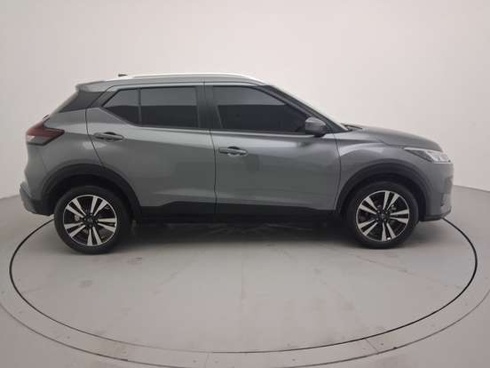 NISSAN-KICKS PLAY-2025