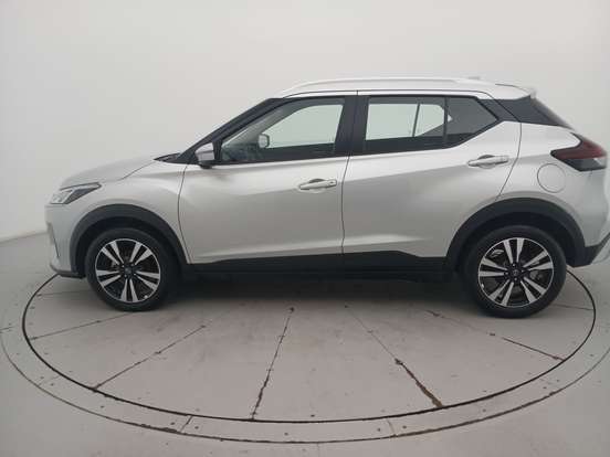 NISSAN-KICKS PLAY-2025