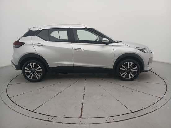 NISSAN-KICKS PLAY-2025