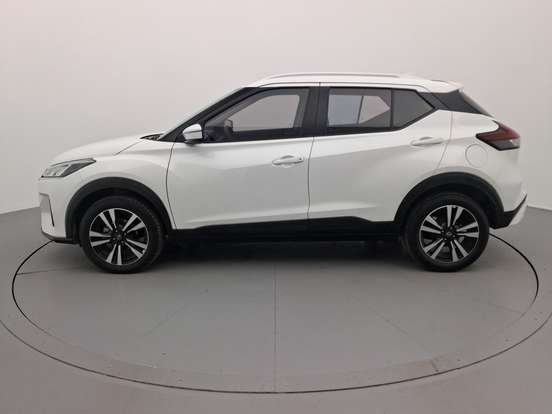 NISSAN-KICKS PLAY-2025