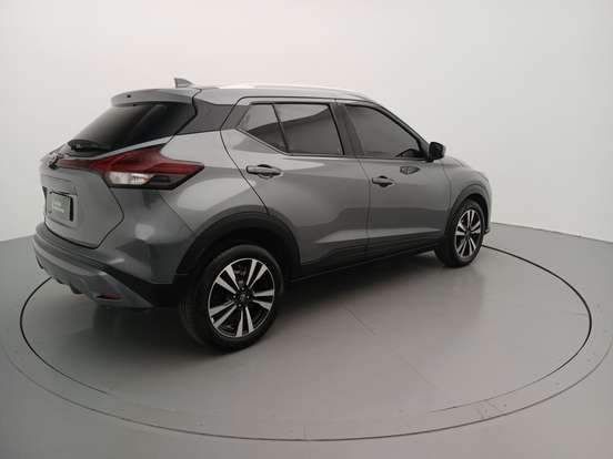 NISSAN-KICKS PLAY-2025