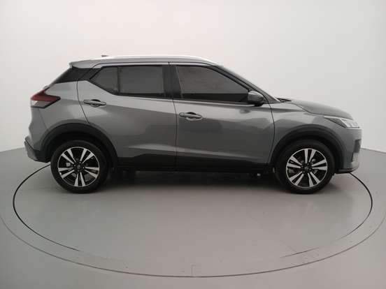 NISSAN-KICKS PLAY-2025
