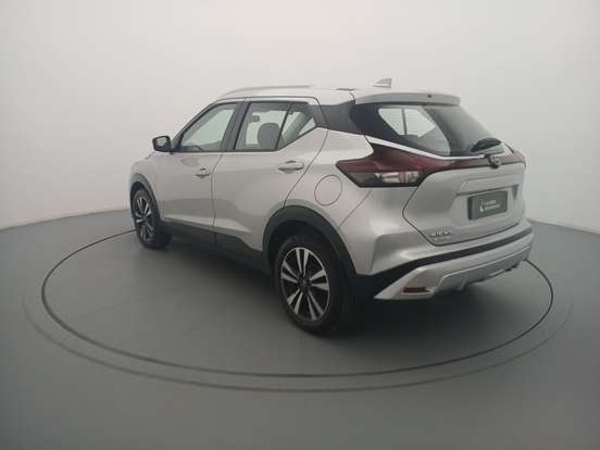 NISSAN-KICKS PLAY-2025
